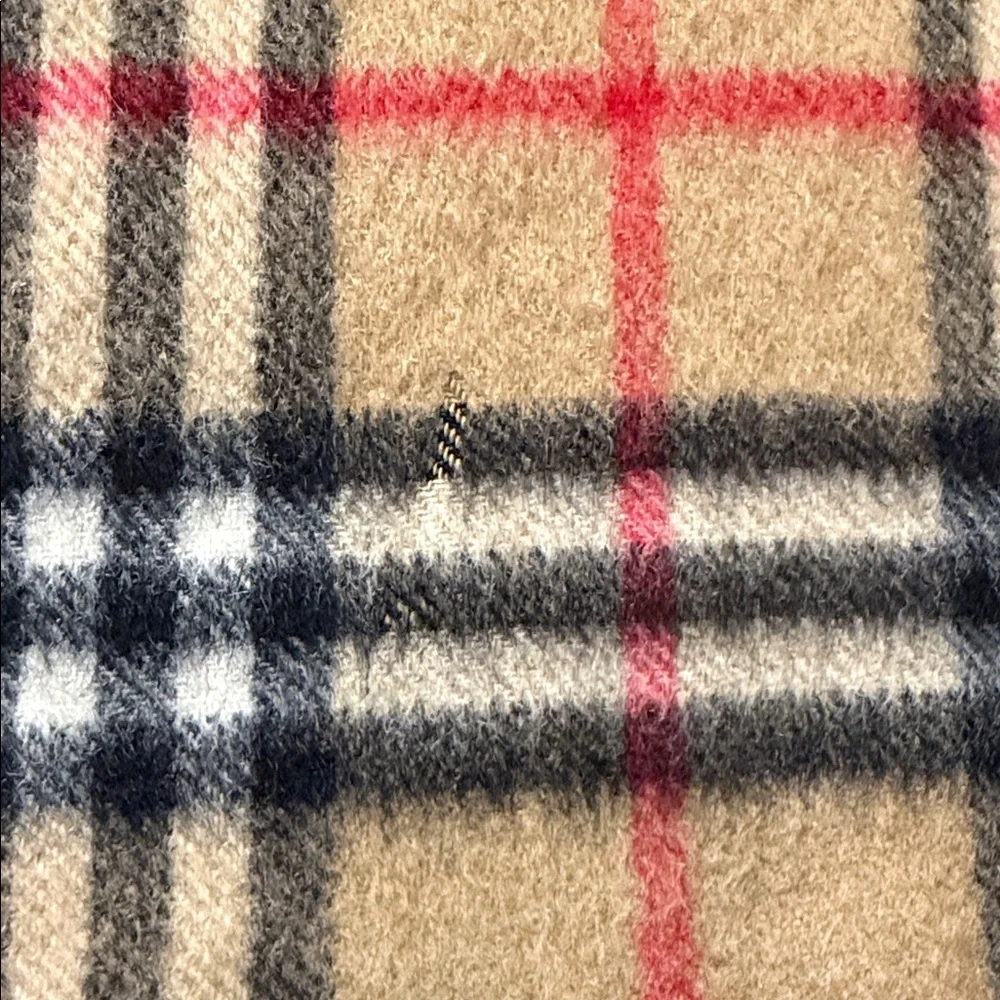Burberry Cashmere Scarf. Vintage NovaCheck Unisex. Tassel. Classic Vintage.